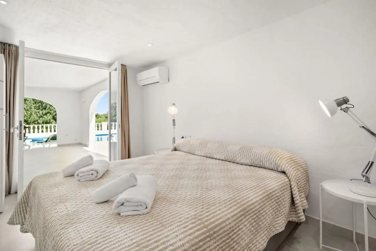 Villa Luminosa Port d'Addaia Spain